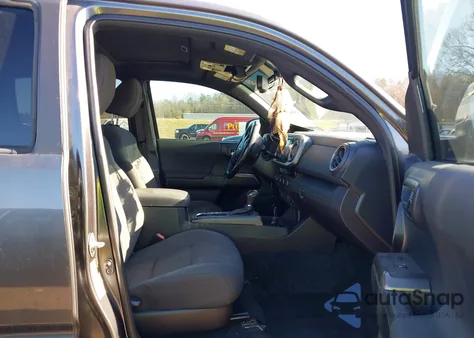 2017 Toyota Tacoma Trd Sport из США, поврежденный, VIN 3TMCZ5AN7HM050011